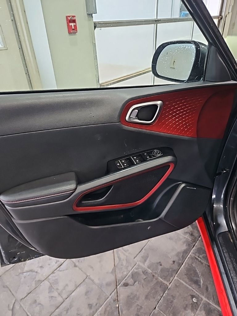 Used 2020 Kia Soul GT-Line Turbo image 25