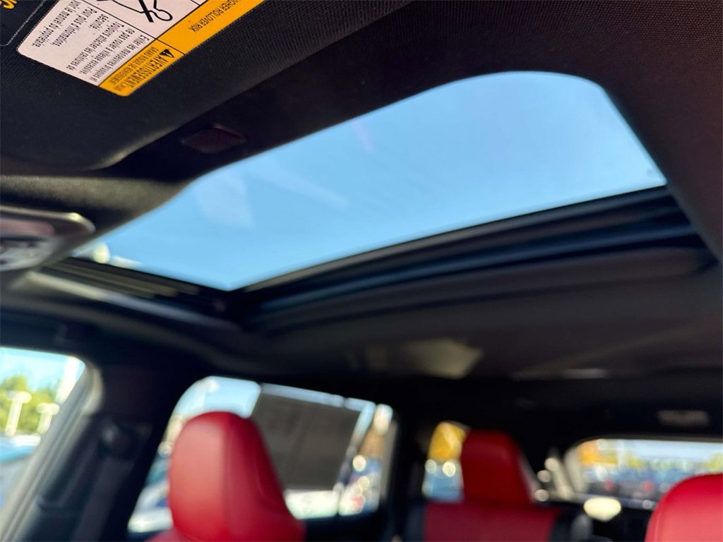 Used 2021 Toyota Highlander XSE image 8