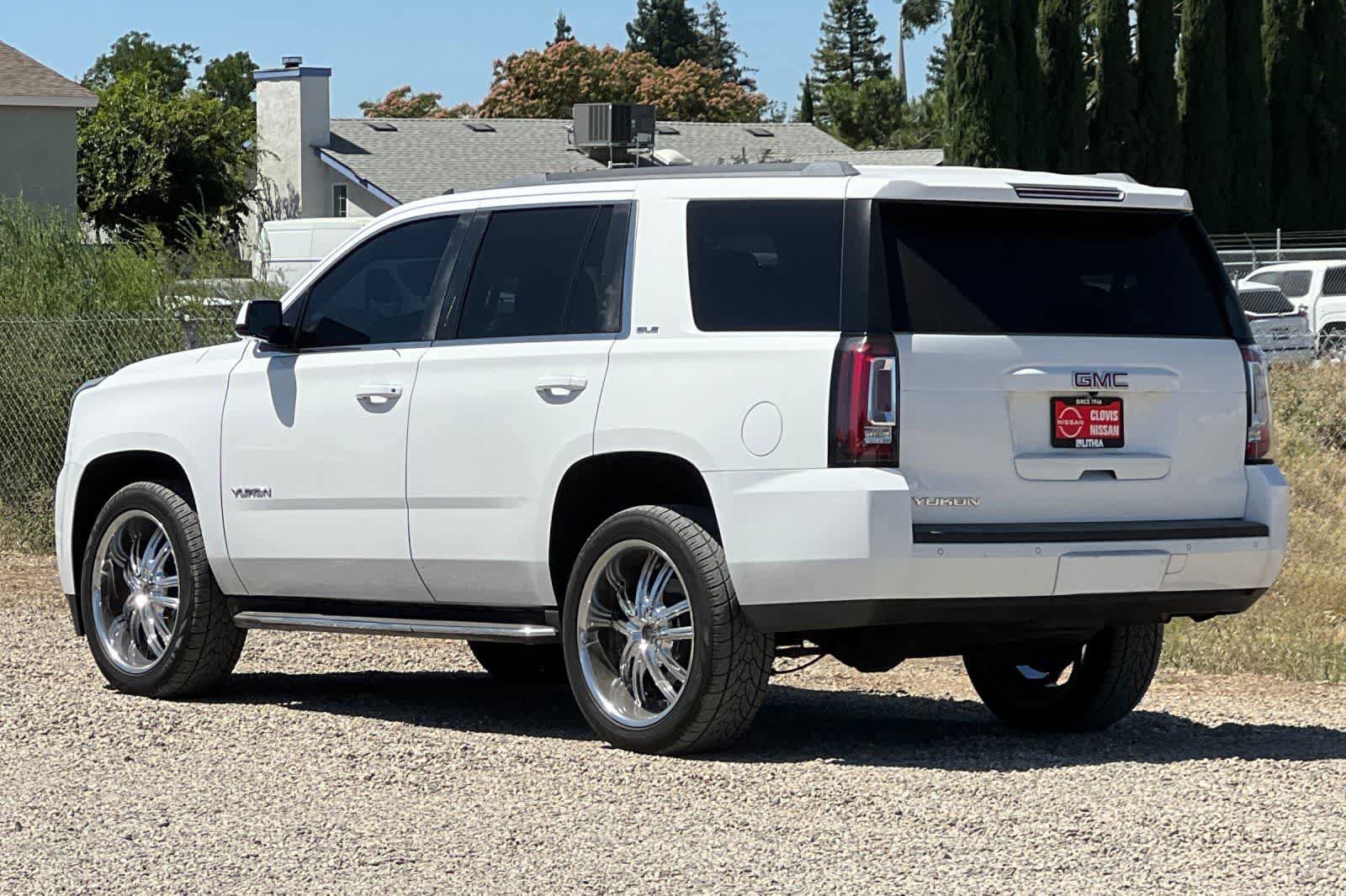 Used 2015 GMC Yukon SLE RWD image 7