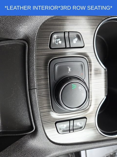 Used 2023 GMC Acadia SLT w/ Preferred Package FWD image 49