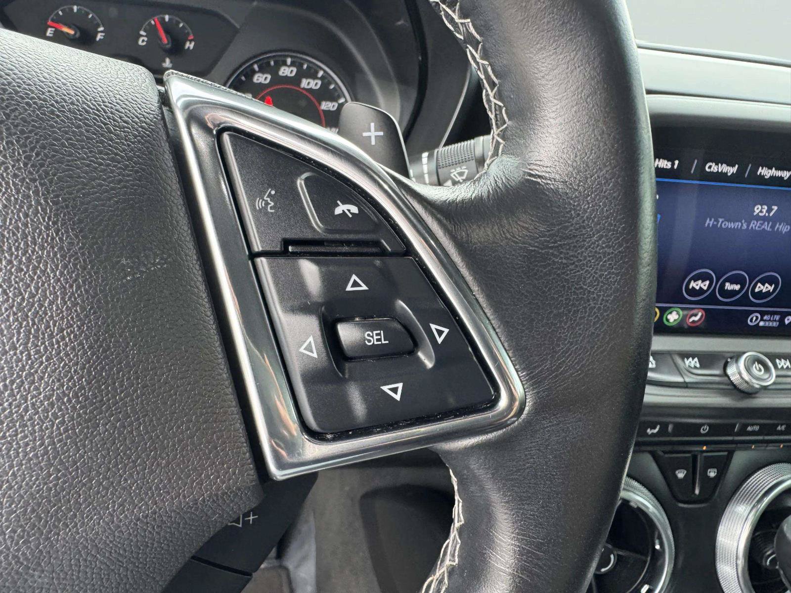 Used 2023 Chevrolet Camaro LT w/ Technology Package RWD image 21