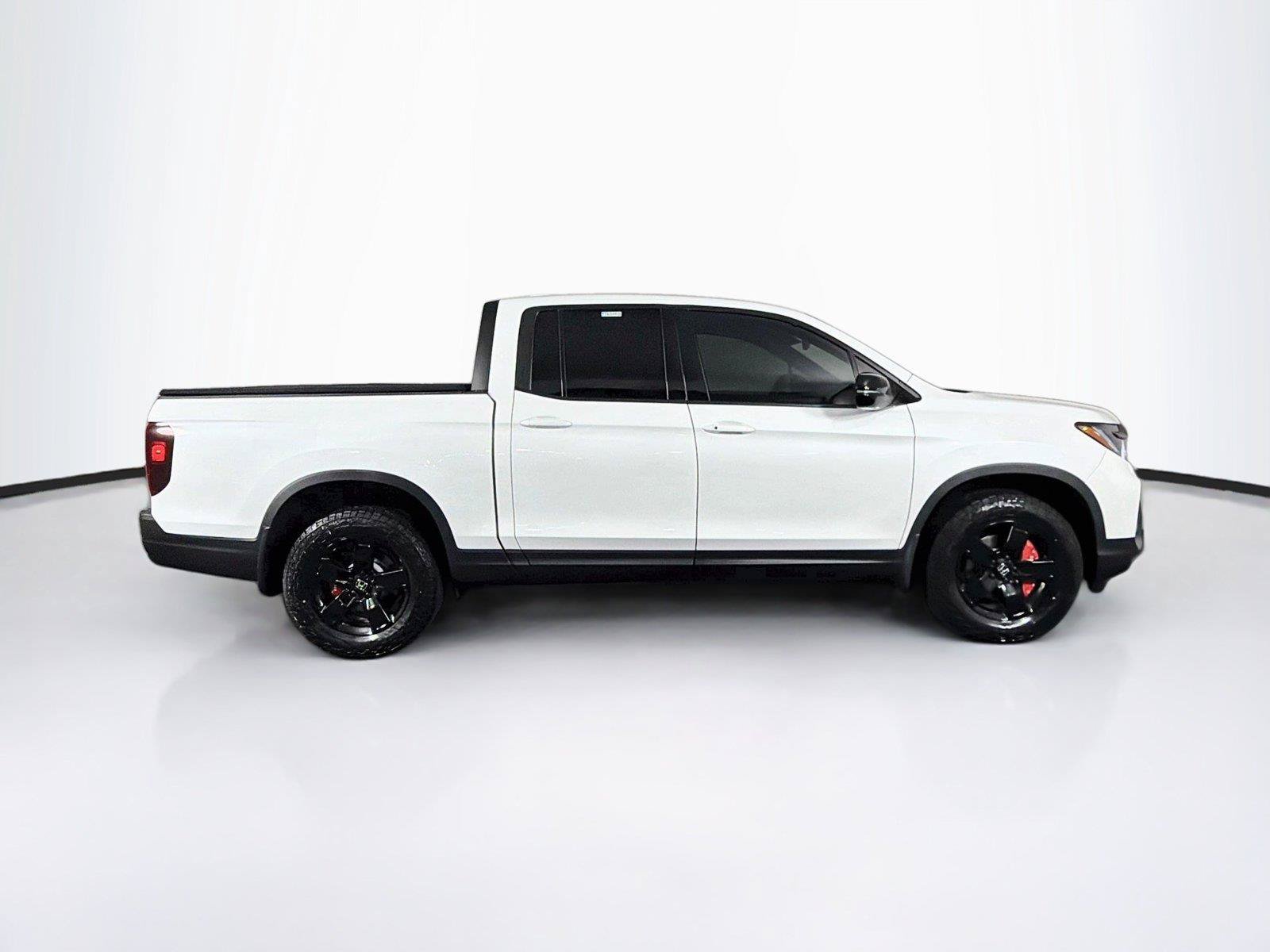 Used 2026 Honda Ridgeline Black Edition image 12