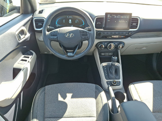 Certified 2026 Hyundai Venue SEL FWD image 11