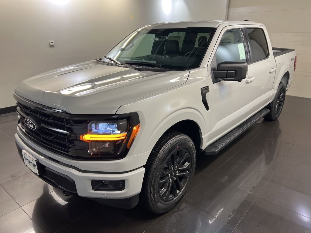 New 2026 Ford F150 XLT w/ Equipment Group 302A MID AWD/4WD image 3