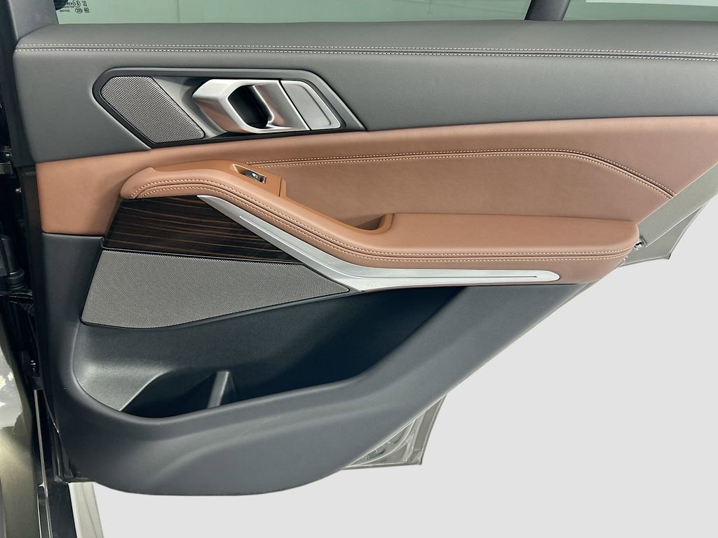 Certified 2026 BMW X5 xDrive40i w/ M Sport Package image 26