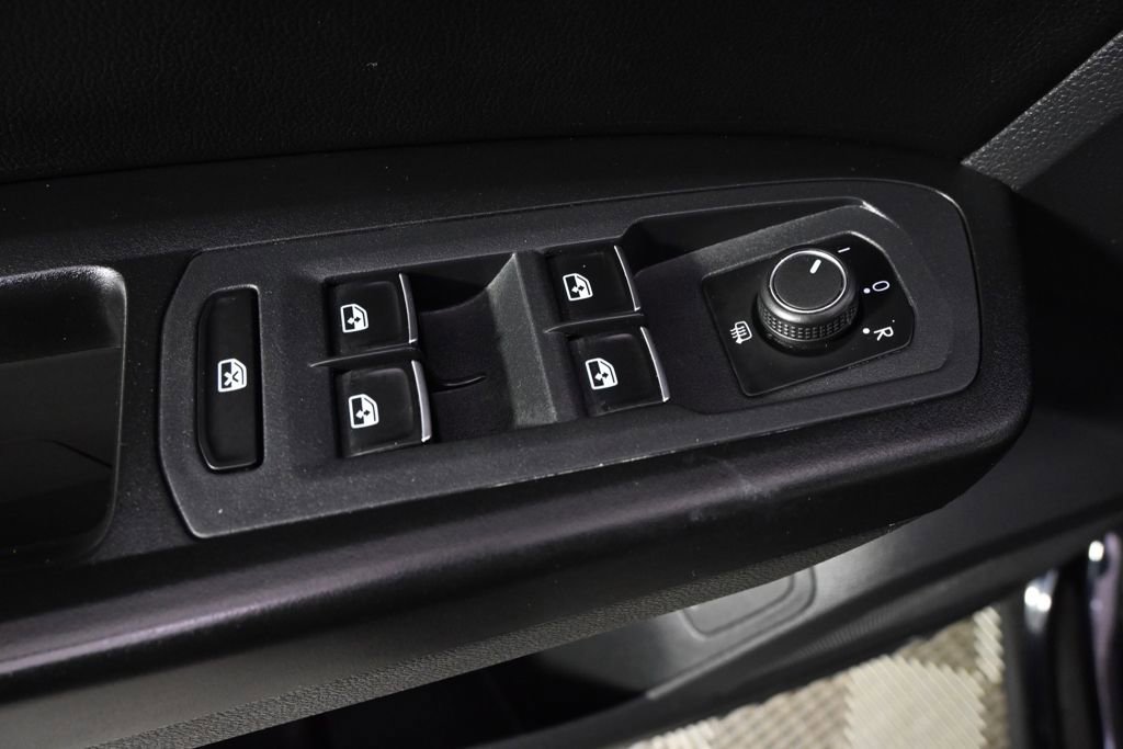 Used 2018 Volkswagen Atlas SE AWD/4WD image 24