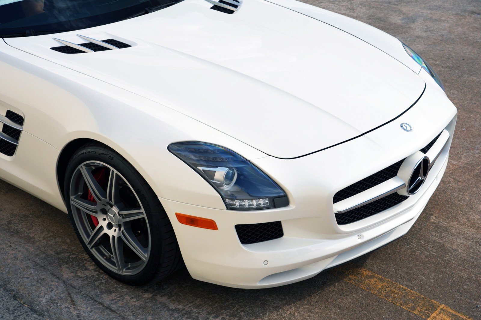 Used 2012 Mercedes-Benz SLS AMG Roadster image 53
