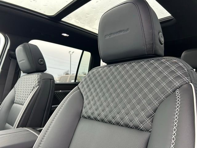 New 2026 GMC Acadia Denali w/ Super Cruise Package image 36
