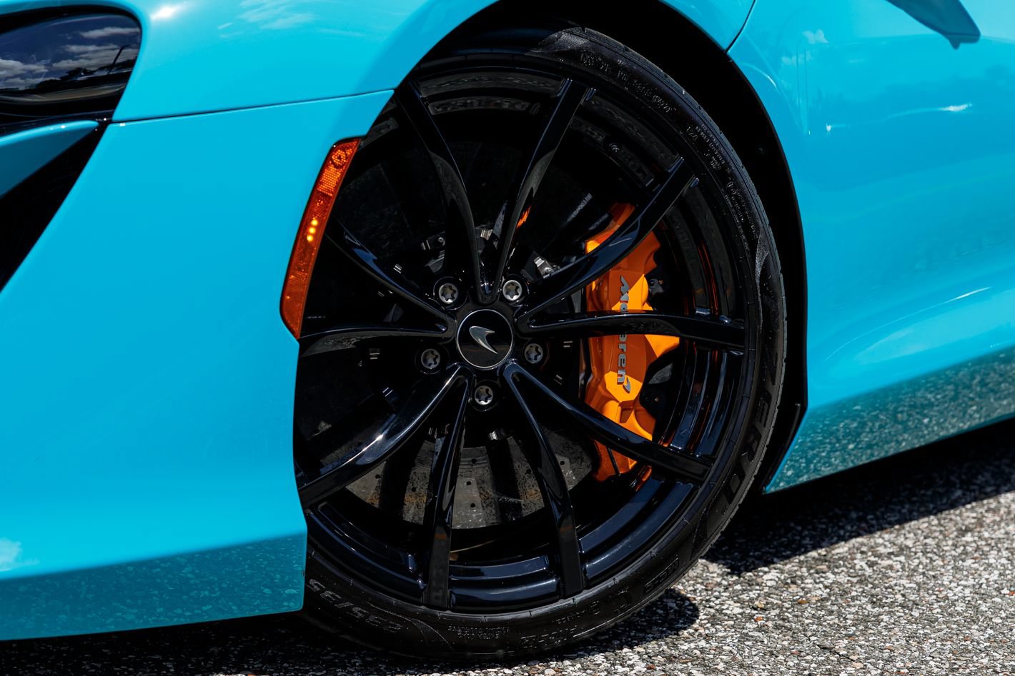 Used 2023 McLaren Artura RWD image 36