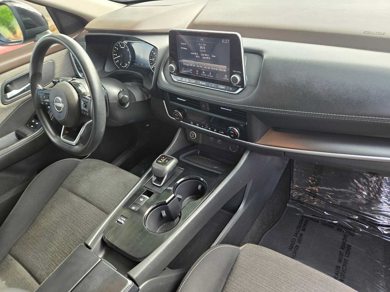 Used 2023 Nissan Rogue SV FWD image 10