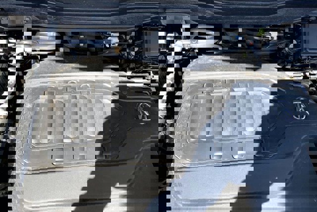 Used 2020 Acura MDX SH-AWD image 32