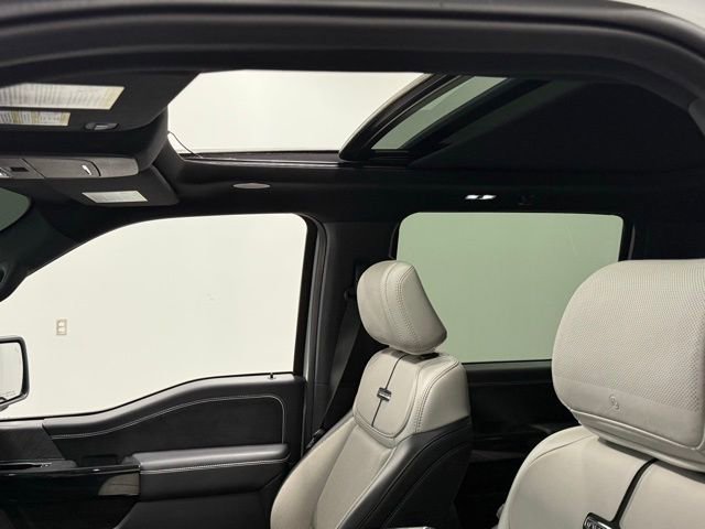 Used 2023 Ford F150 Lightning Platinum image 32