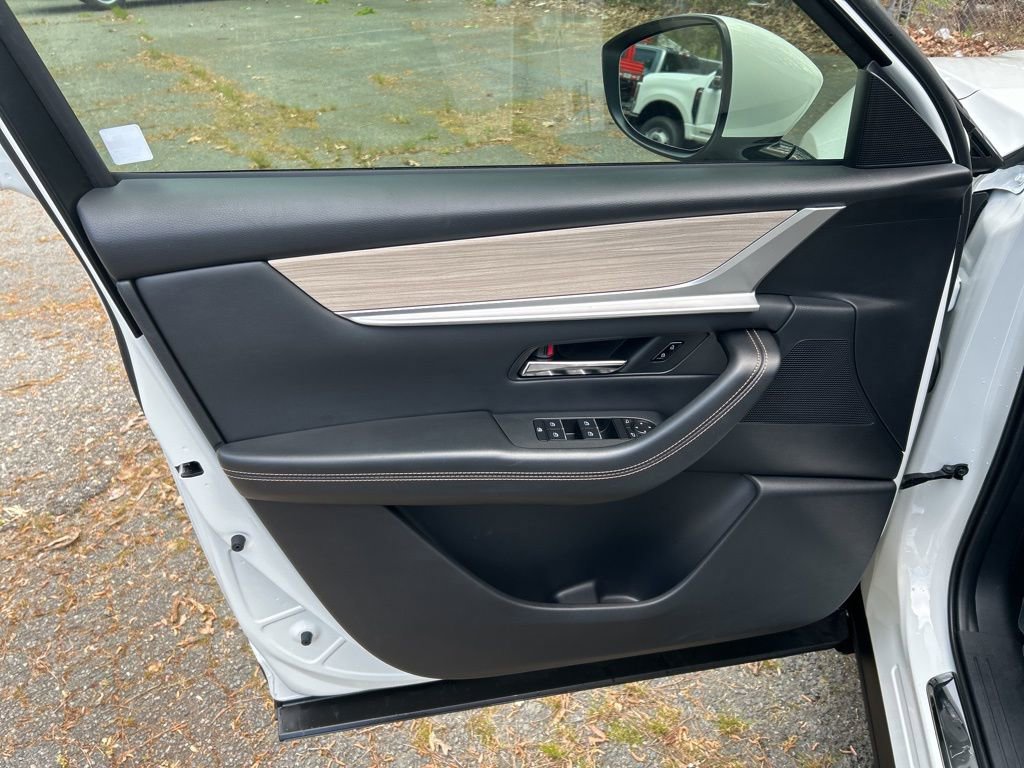 Used 2025 MAZDA CX-90 3.3 Turbo w/ Preferred Package image 16