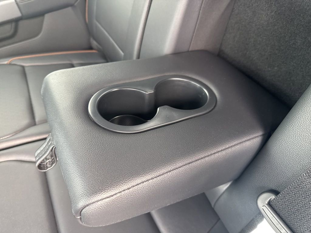 Used 2025 Ford F350 Lariat w/ Lariat Ultimate Package AWD/4WD image 39