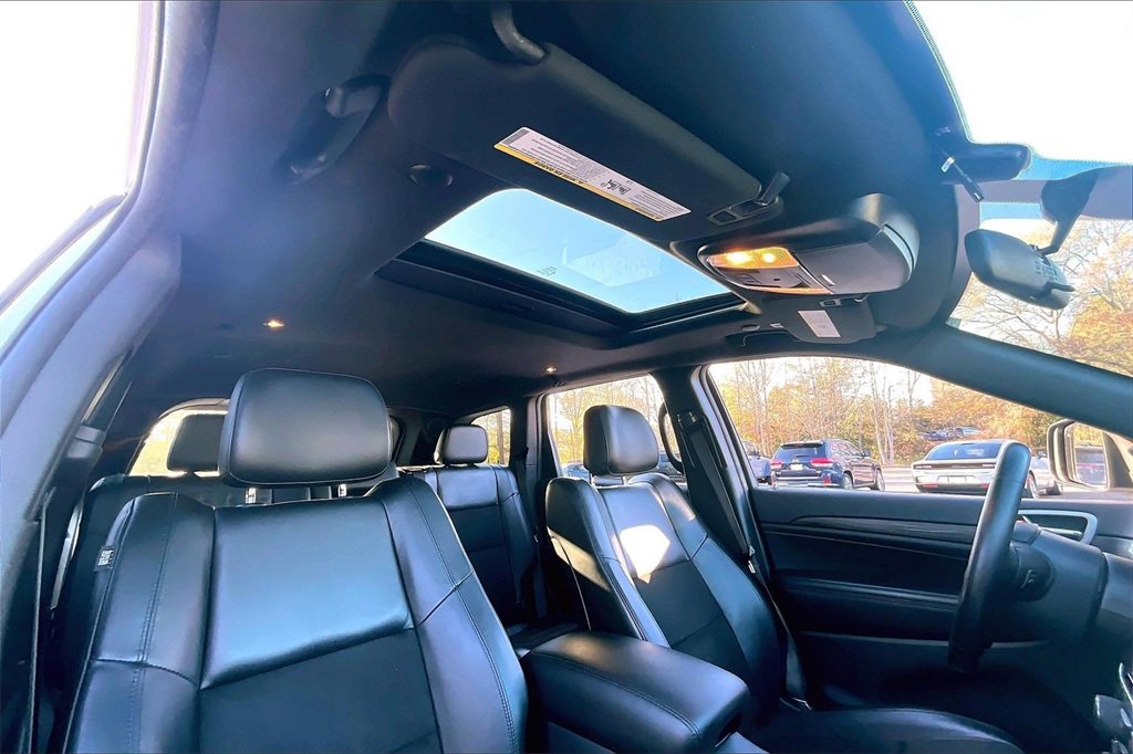 Used 2021 Jeep Grand Cherokee Laredo X image 23