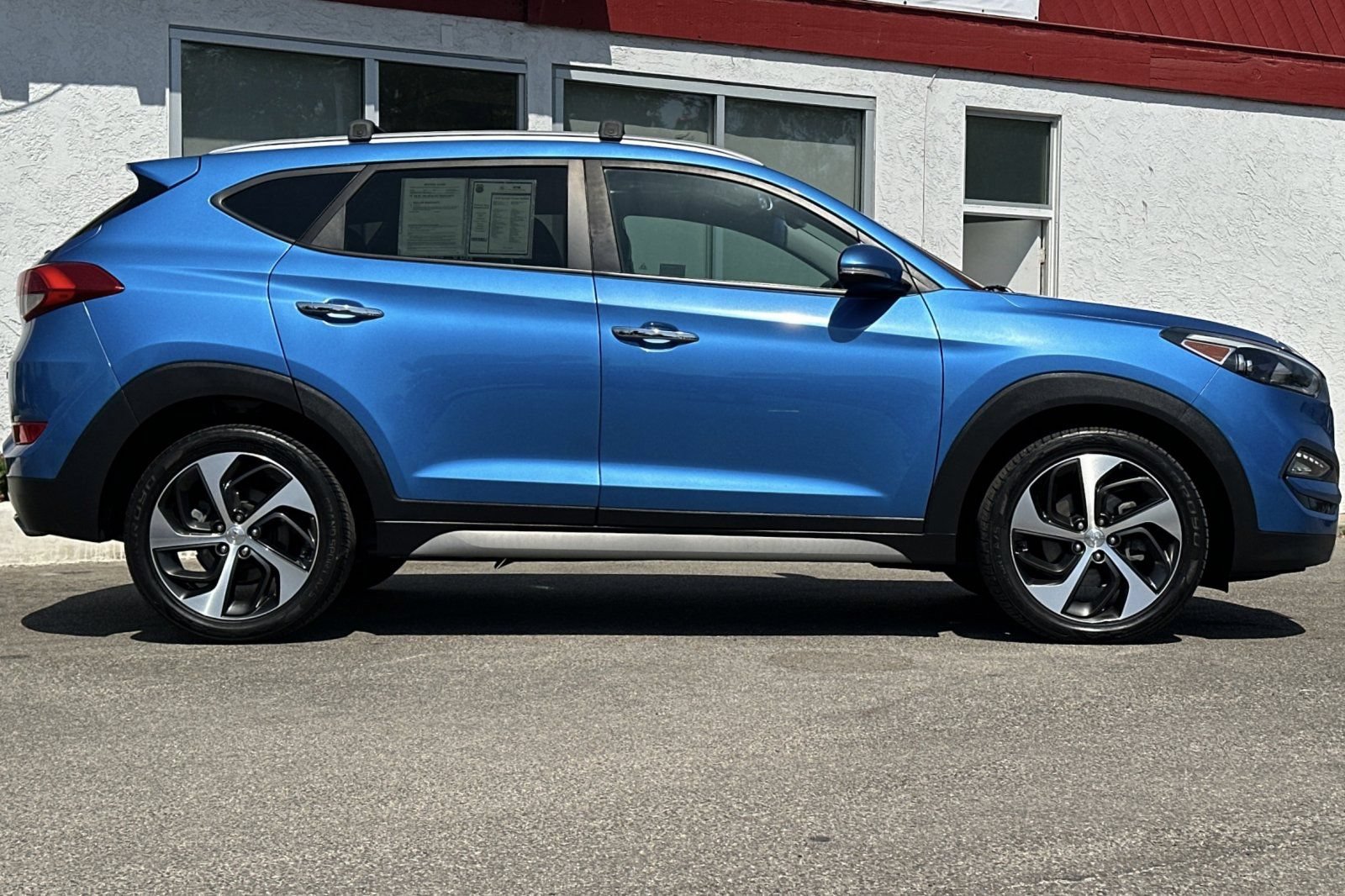 Used 2018 Hyundai Tucson Limited w/ Cargo Package FWD image 3