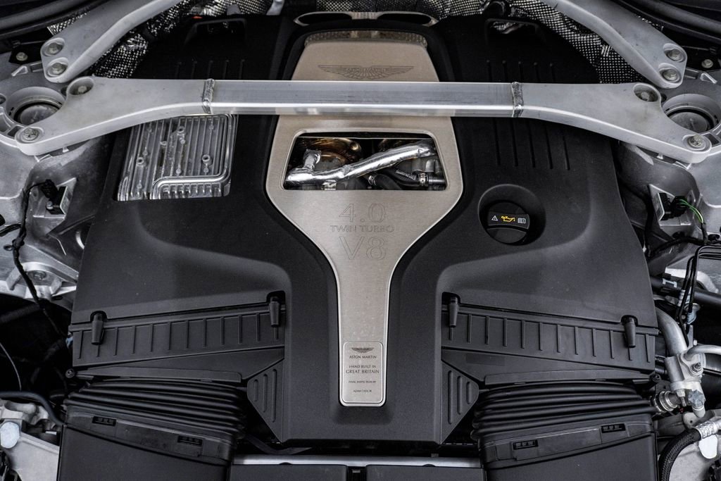 Used 2023 Aston Martin DBX AWD/4WD image 34