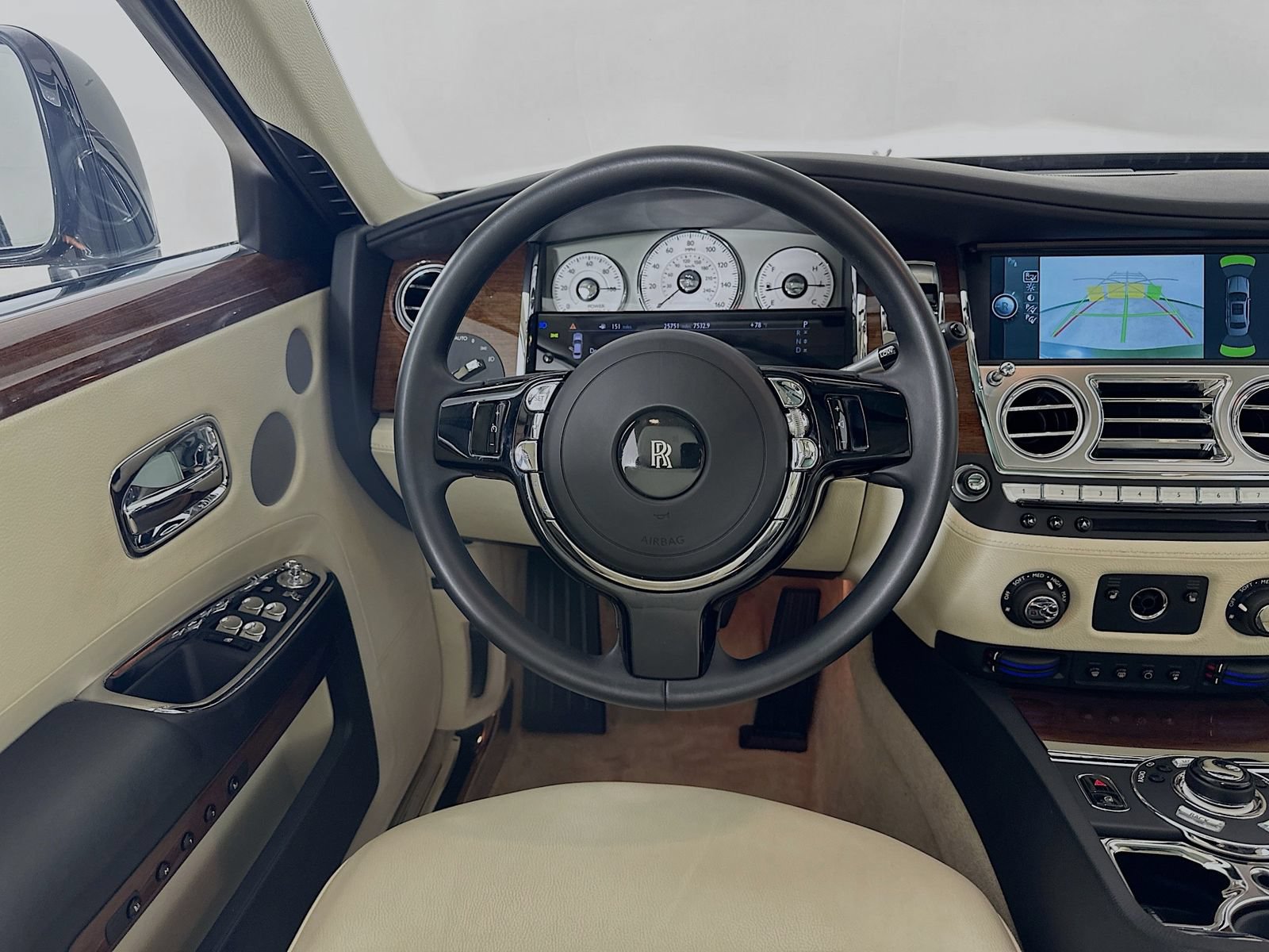 Used 2010 Rolls-Royce Ghost RWD image 16