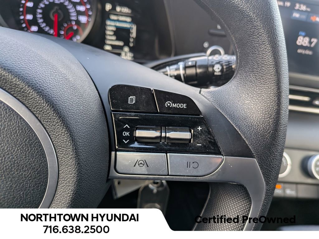 Certified 2023 Hyundai Elantra SE image 22