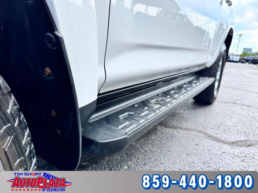 Used 2019 Toyota 4Runner SR5 Premium AWD/4WD image 18