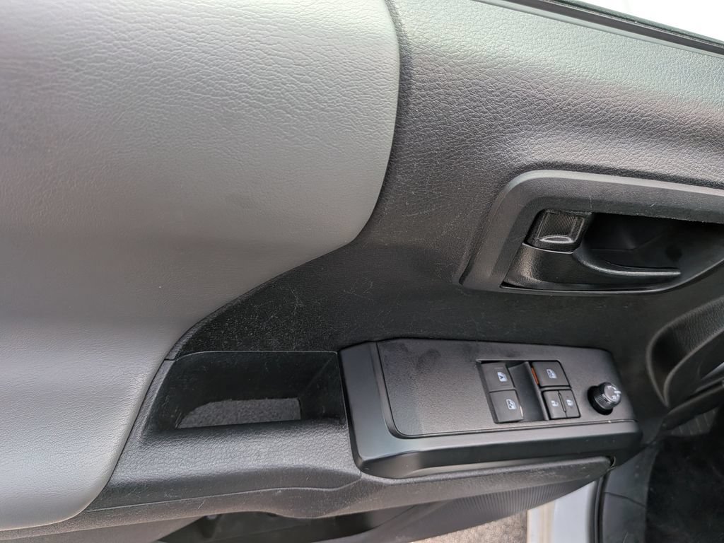 Used 2023 Toyota Tacoma SR RWD image 10
