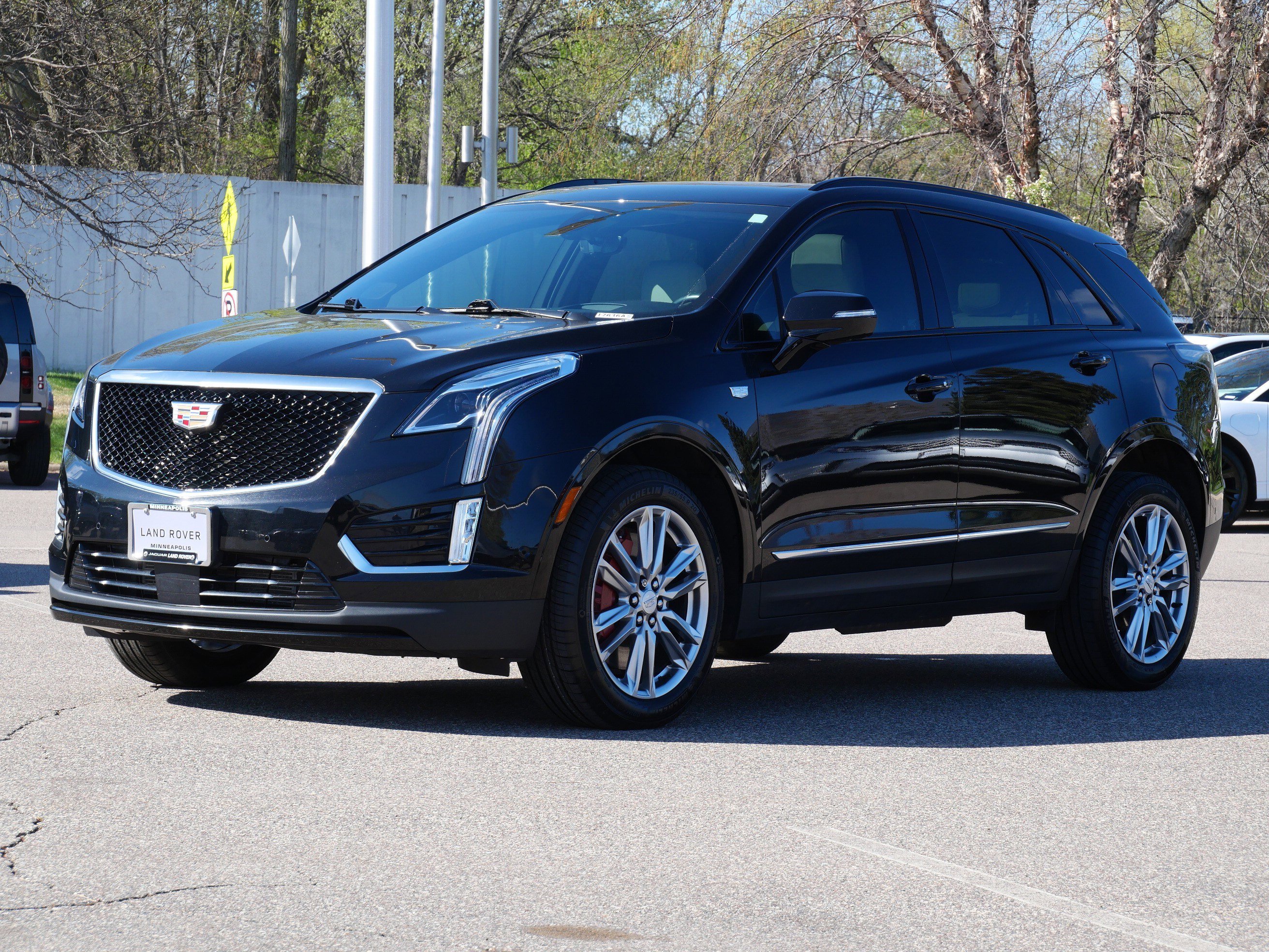 Used 2023 Cadillac XT5 Sportv w/ Technology Package AWD/4WD image 1
