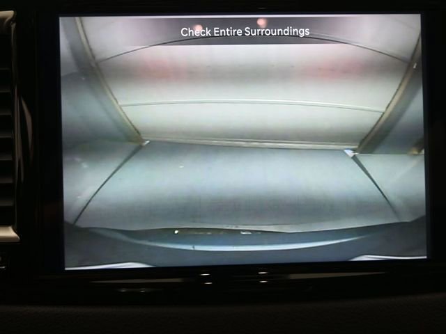 Used 2022 Chrysler Pacifica Touring-L image 7