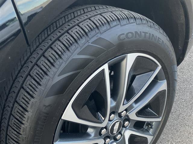 Certified 2025 Cadillac Optiq Sport 2 w/ LPO, Floor Liner Package image 9