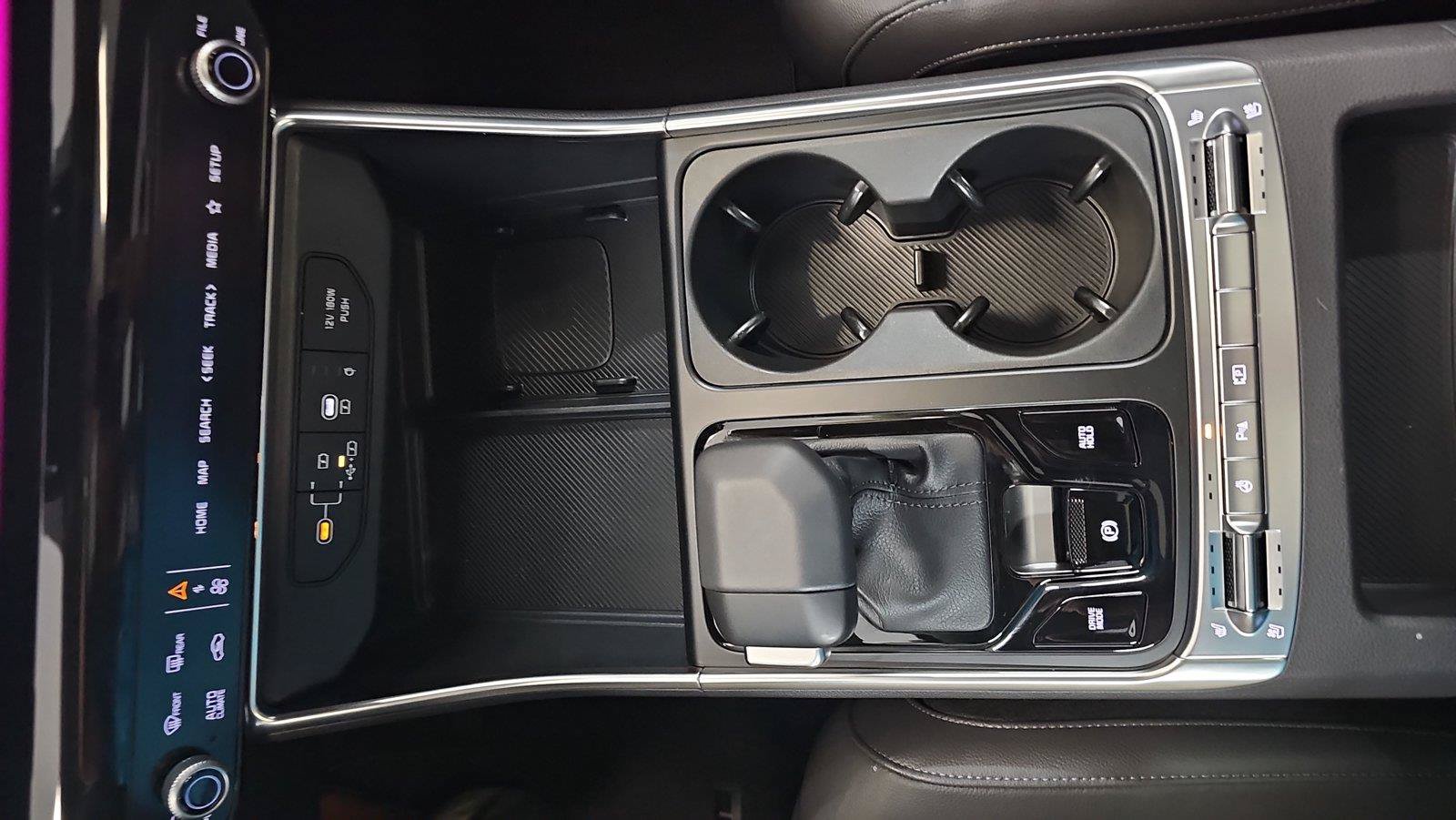 Used 2026 Kia Carnival SX Prestige FWD image 19
