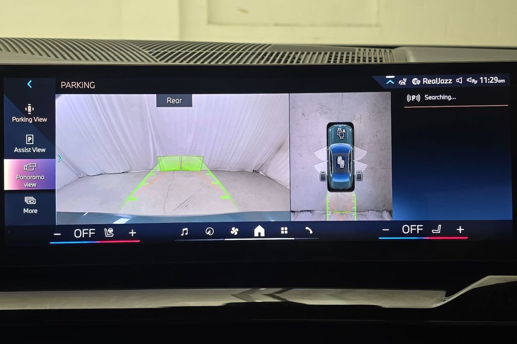 Certified 2024 BMW 530i xDrive w/ Premium Package image 18