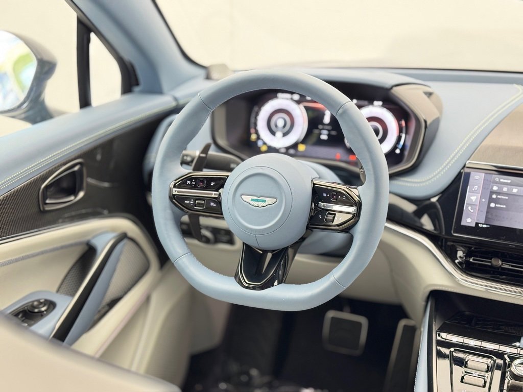 New 2025 Aston Martin DBX 707 image 30