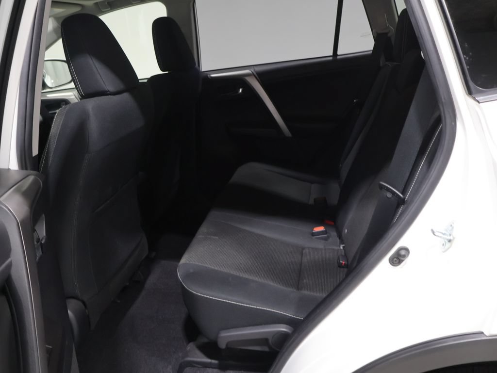 Used 2018 Toyota RAV4 XLE w/ Plus Extra Value Package AWD/4WD image 18