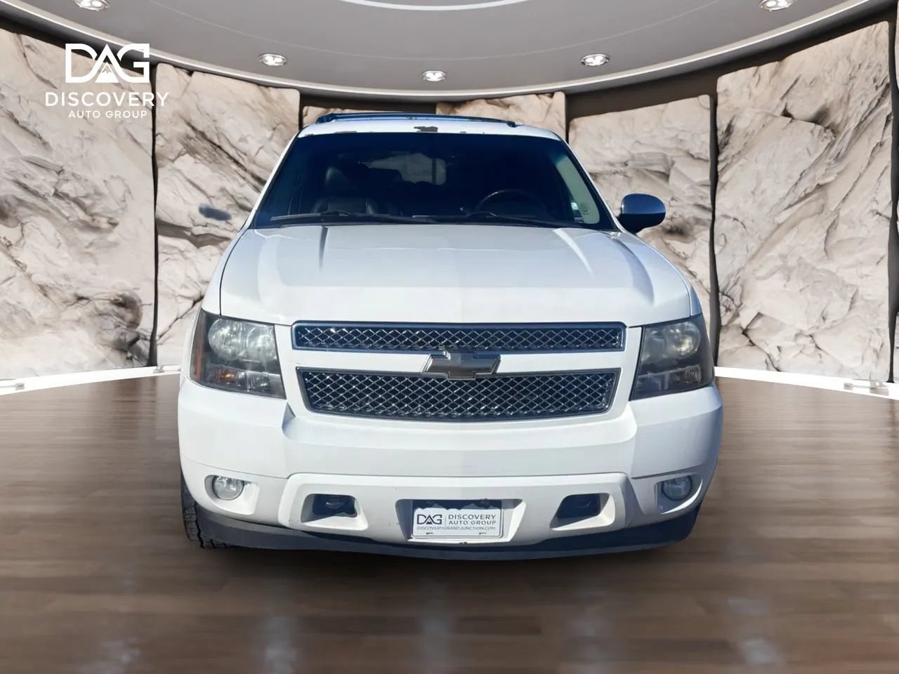 Used 2011 Chevrolet Avalanche LTZ AWD/4WD image 7