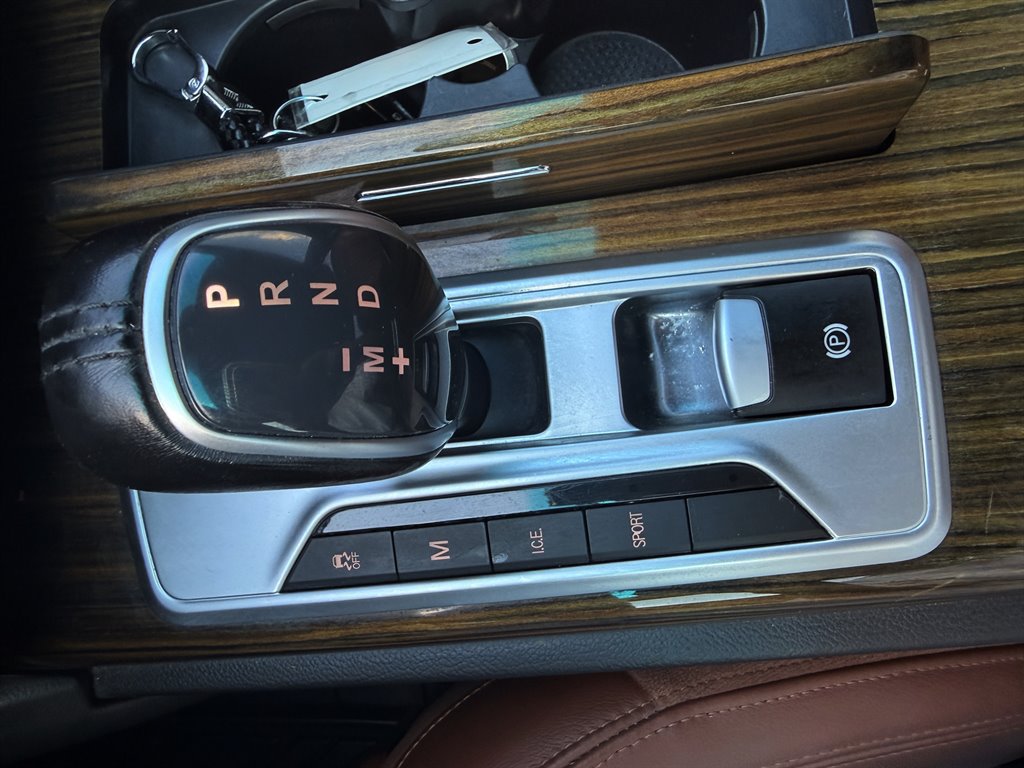 Used 2015 Maserati Ghibli RWD image 21