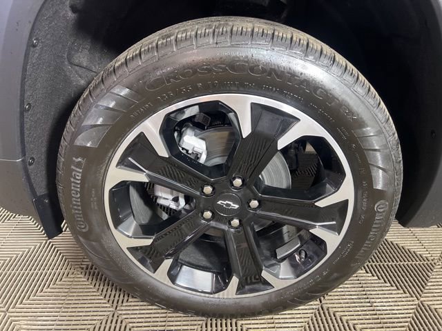 New 2026 Chevrolet Equinox LT w/ LPO, Floor Liner Package image 8