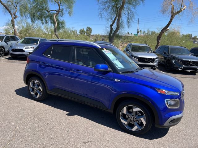 Used 2022 Hyundai Venue SEL image 25