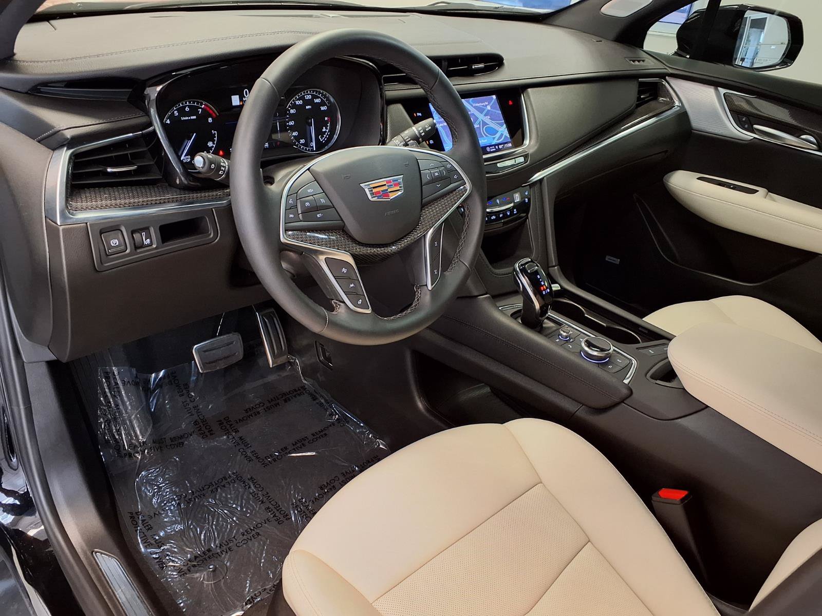 Certified 2025 Cadillac XT5 Sportv AWD/4WD image 19