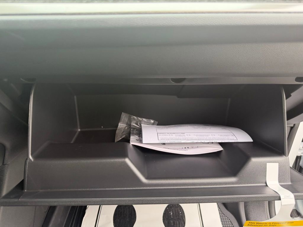 New 2026 Chevrolet Traverse LT w/ Driver Confidence Package image 38