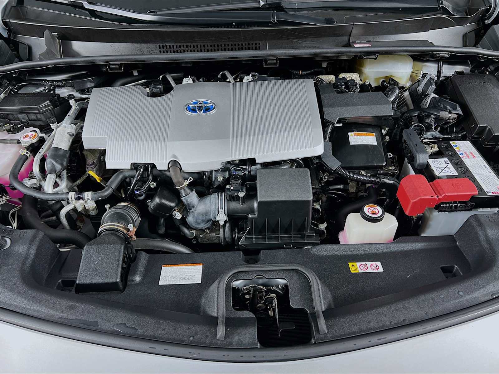 Used 2021 Toyota Prius Prime XLE image 30