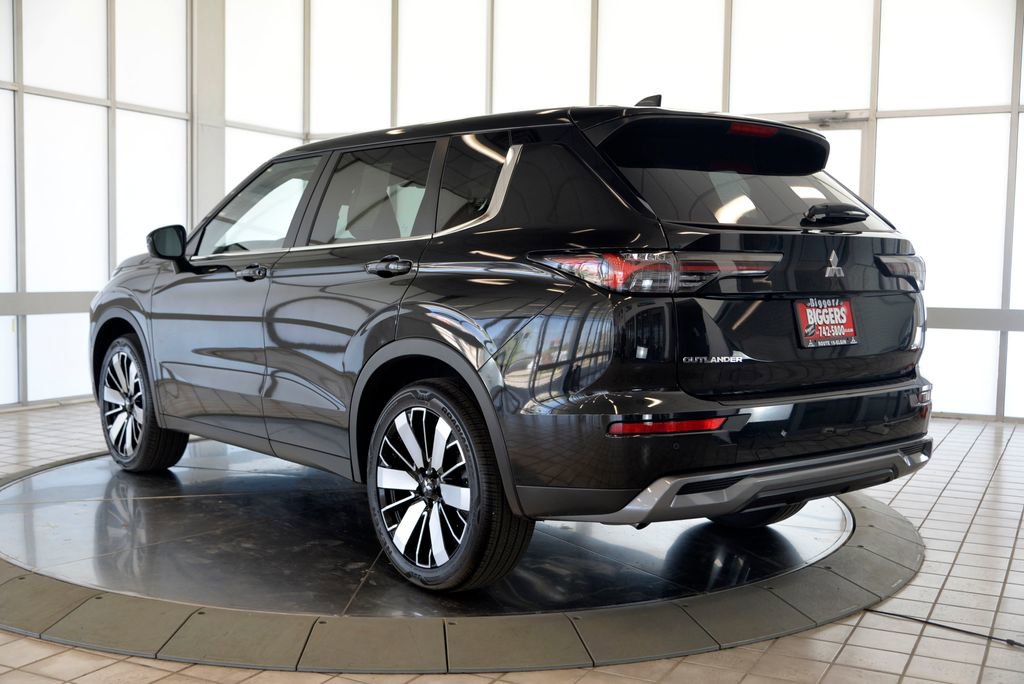 Used 2026 Mitsubishi Outlander SE AWD/4WD image 7