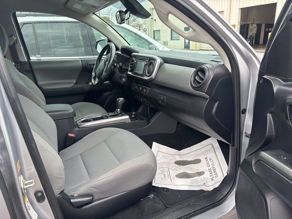 Used 2019 Toyota Tacoma SR5 image 13