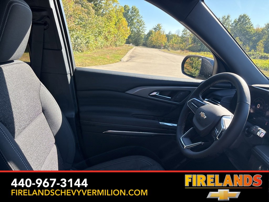 New 2026 Chevrolet Traverse LT w/ Driver Confidence Package image 41