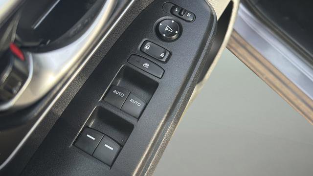 Used 2021 Honda CR-V EX image 18