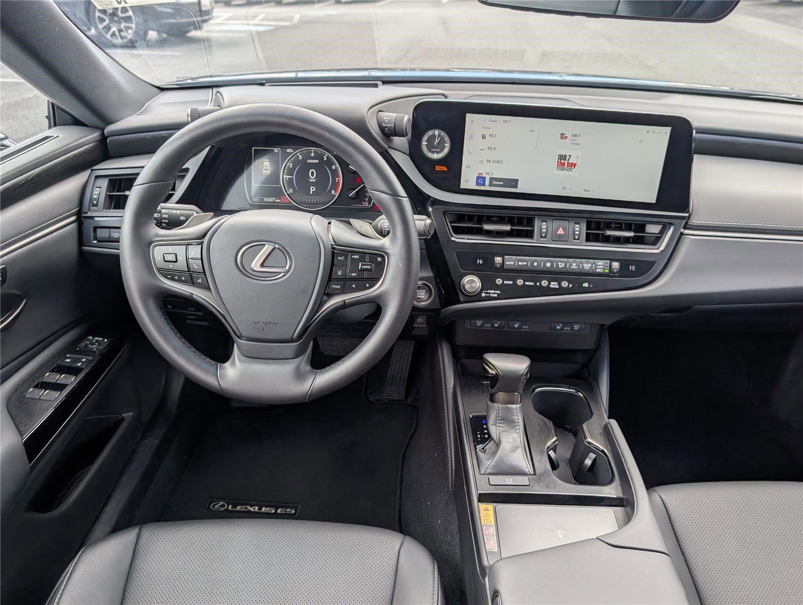 Certified 2025 Lexus ES 350 w/ Premium Package image 17