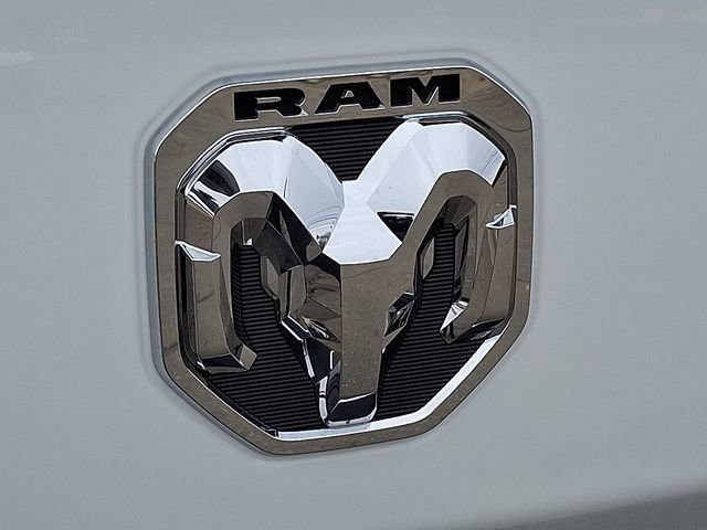 Used 2024 RAM 2500 Tradesman w/ Chrome Appearance Group image 23