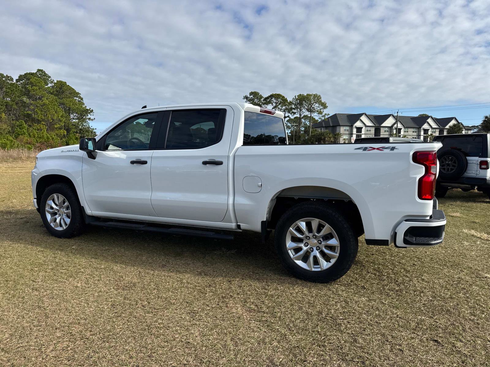 Used 2022 Chevrolet Silverado 1500 Custom image 5