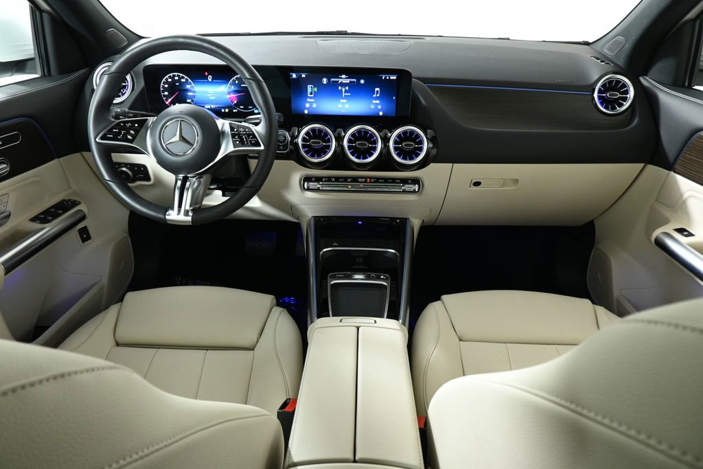 Certified 2026 Mercedes-Benz GLA 250 4MATIC image 4