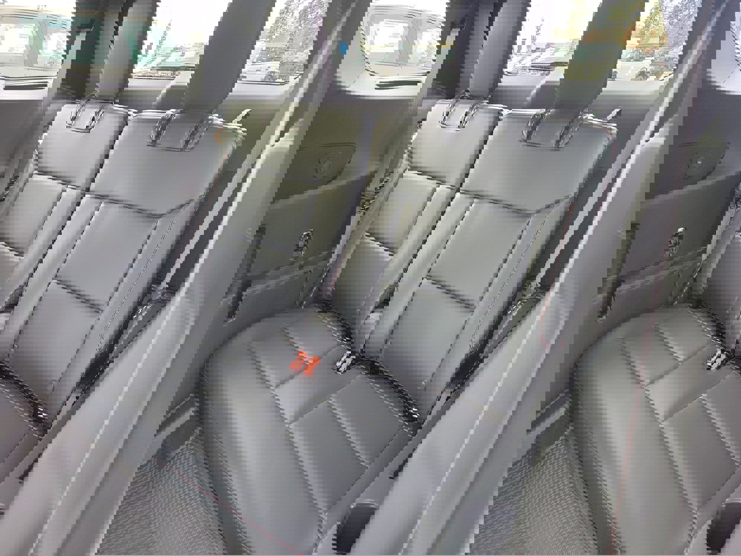 New 2026 Ford Explorer ST-Line w/ ST-Line Street Pack image 11