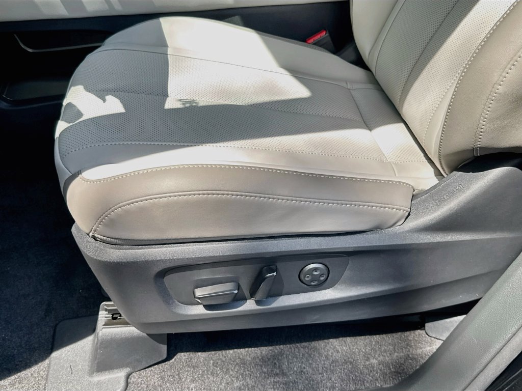New 2027 INFINITI QX60 Luxe w/ Cargo Package FWD image 20