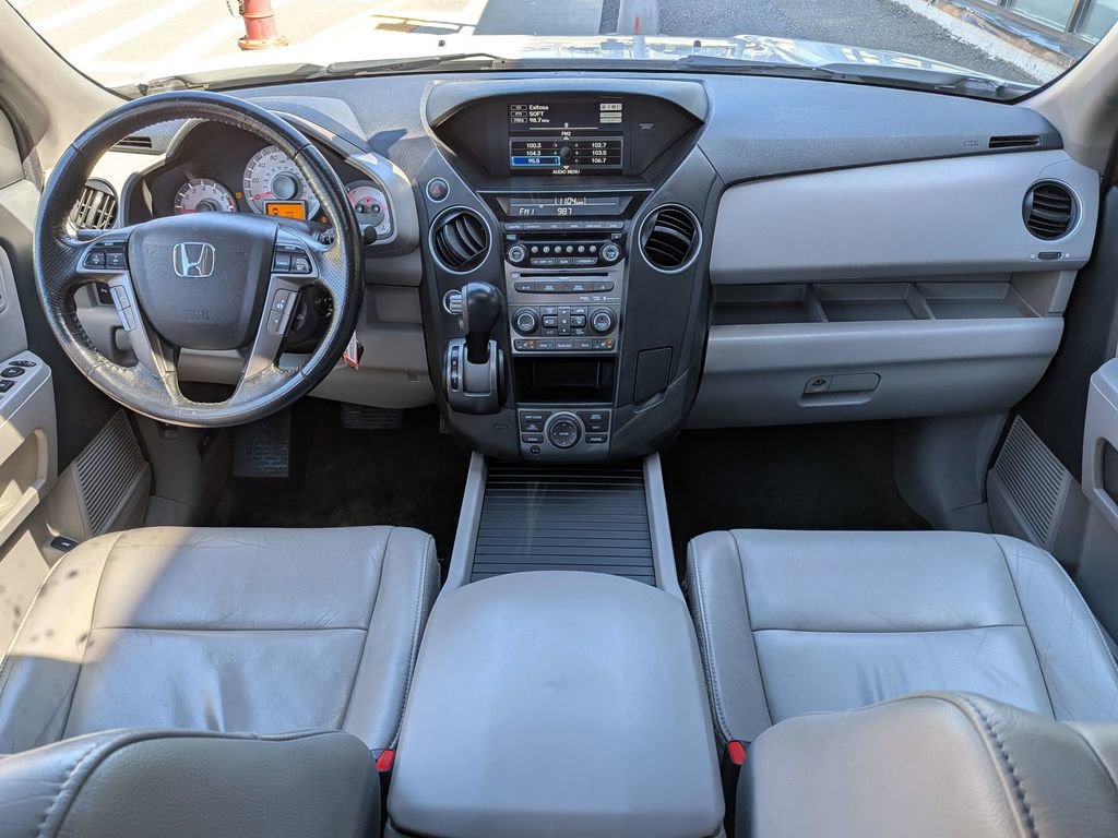 Used 2015 Honda Pilot Touring image 26
